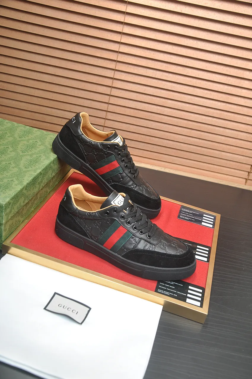 Men's shoes 💰480💶【GUCCI】1:1 men's sports shoes from the official website are now on the market. They are made of original silk cowhide + first-layer sheepskin lining, plus the original 1:1 comfortable outsole from the official website. Fashionable and versatile, super comfortable and breathable! Available in 2 colors: black, standard shoe size 38/45 (custom-made size 45 is non-refundable)